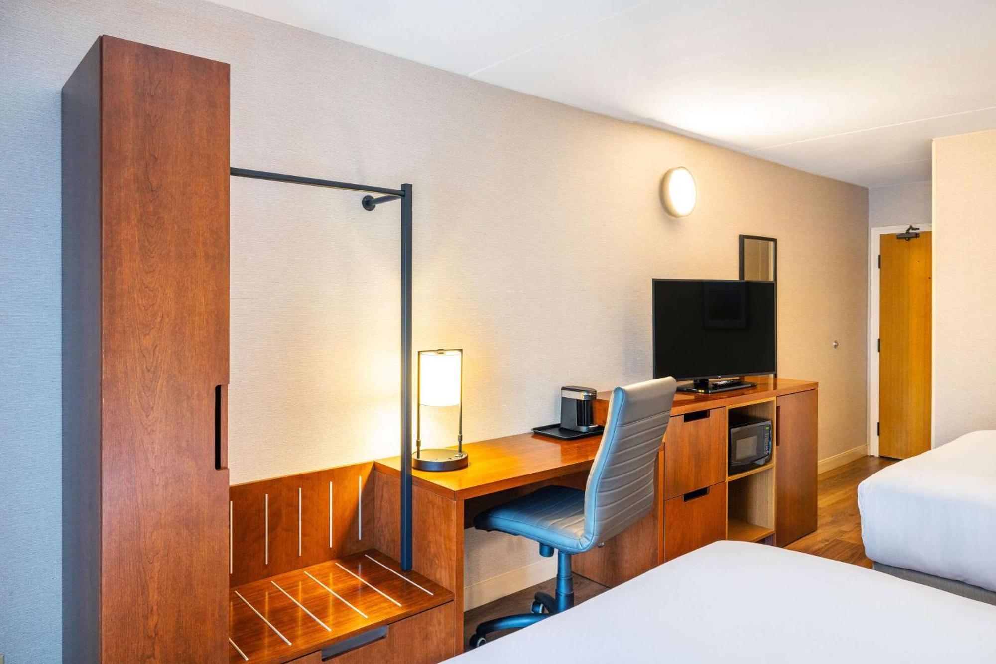Comfort Inn Charlottetown Bagian luar foto